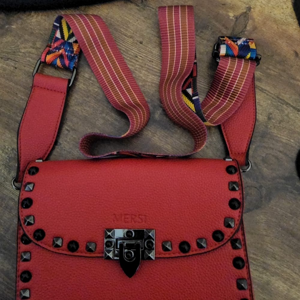 Mersin cross body bag. Never used no marks or stains. Cute bag